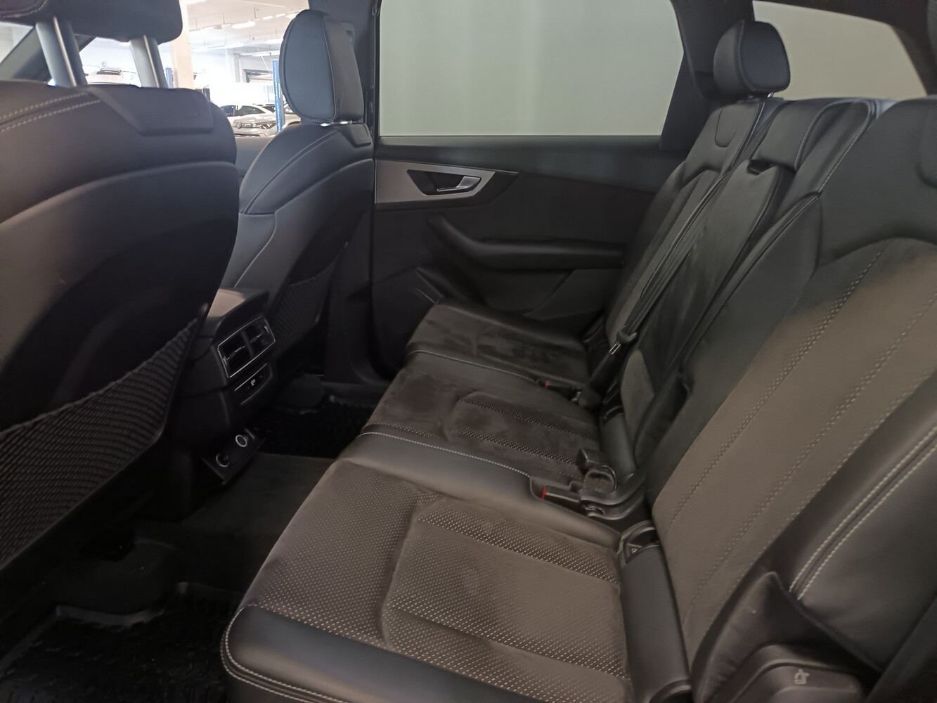 Audi Q7 vaihtoauto