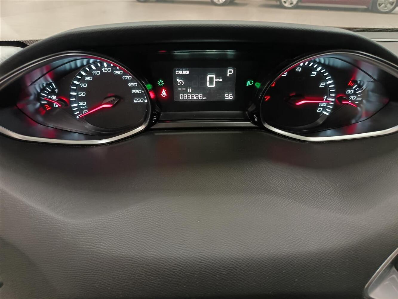 Peugeot 308 vaihtoauto