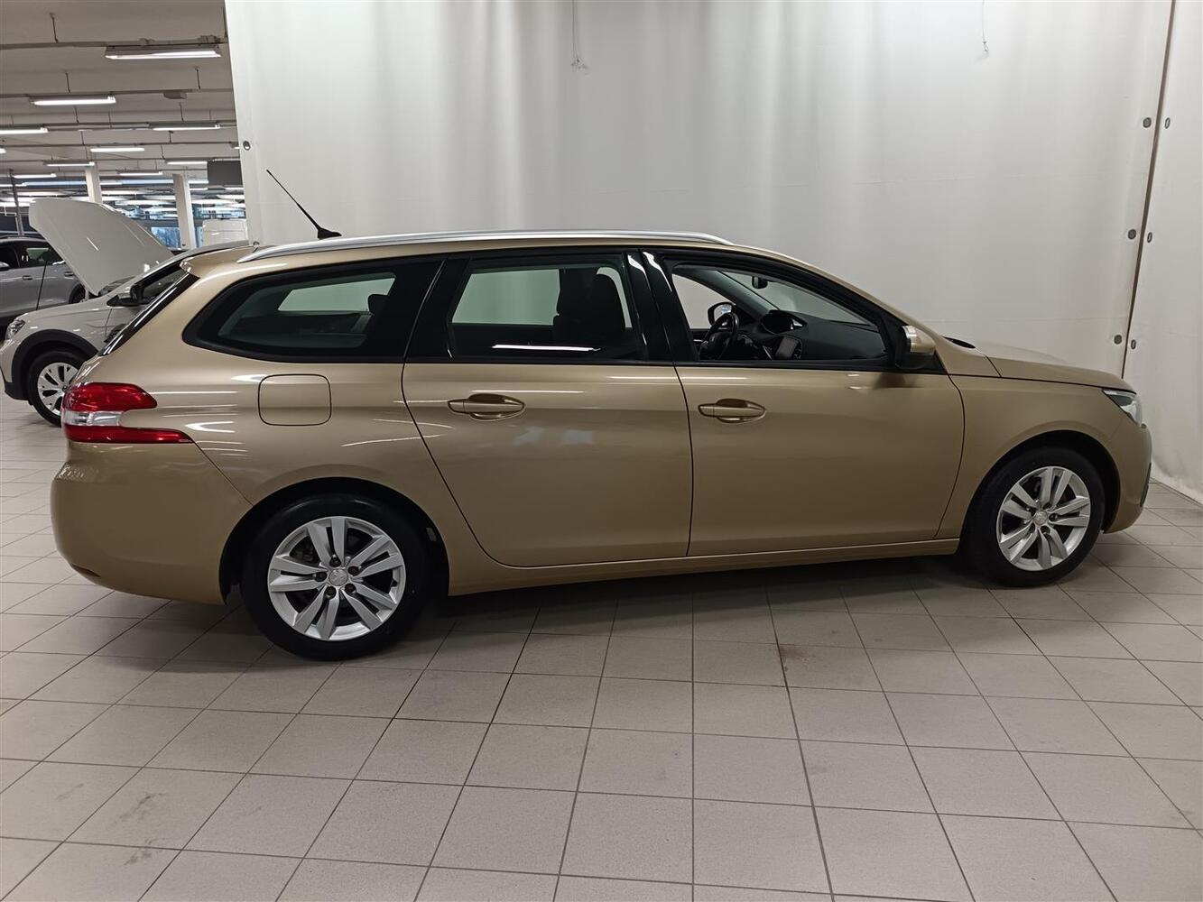 Peugeot 308 vaihtoauto