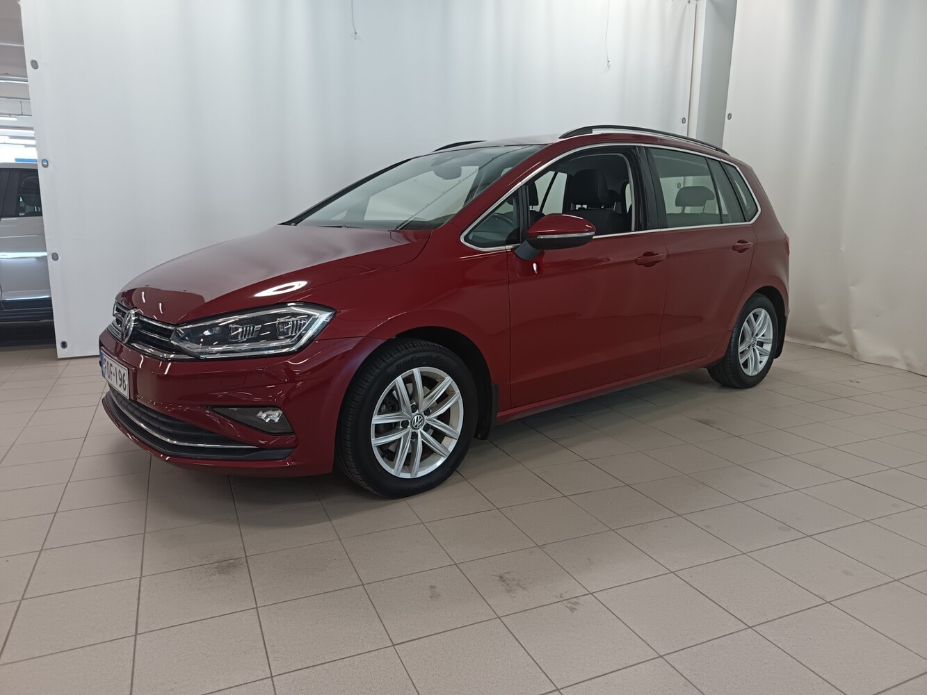 Volkswagen Golf Sportsvan vaihtoauto