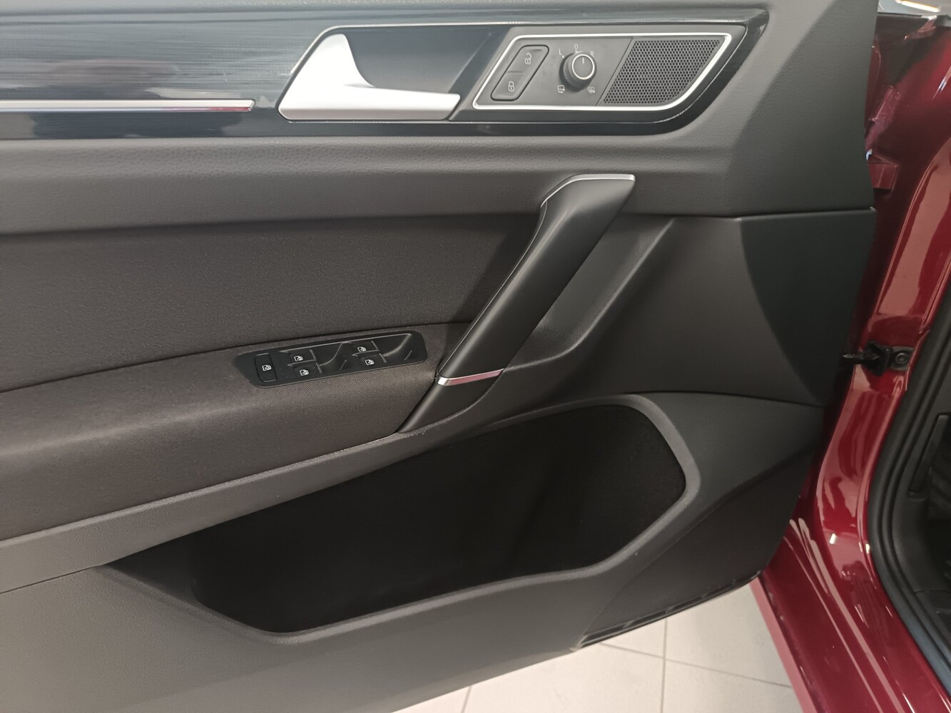 Volkswagen Golf Sportsvan vaihtoauto