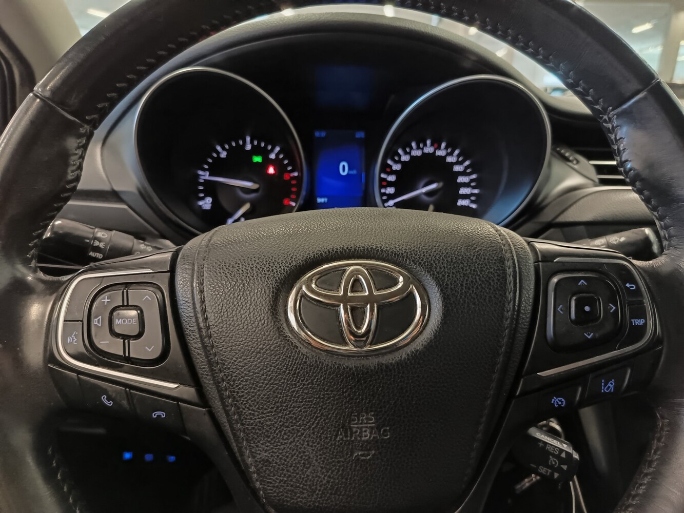 Toyota Avensis vaihtoauto