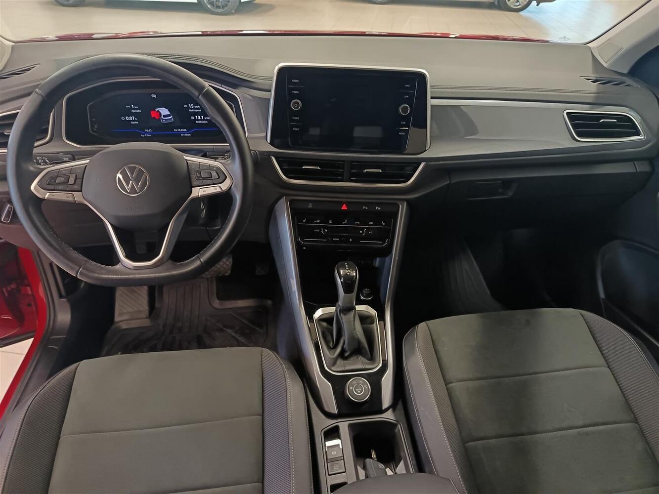 Volkswagen T-Roc vaihtoauto
