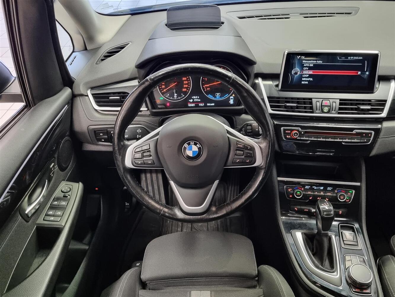 BMW 225 vaihtoauto