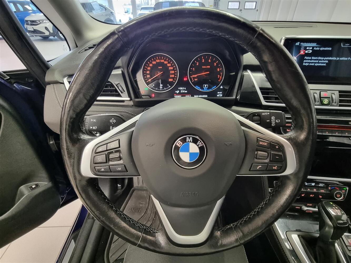 BMW 225 vaihtoauto