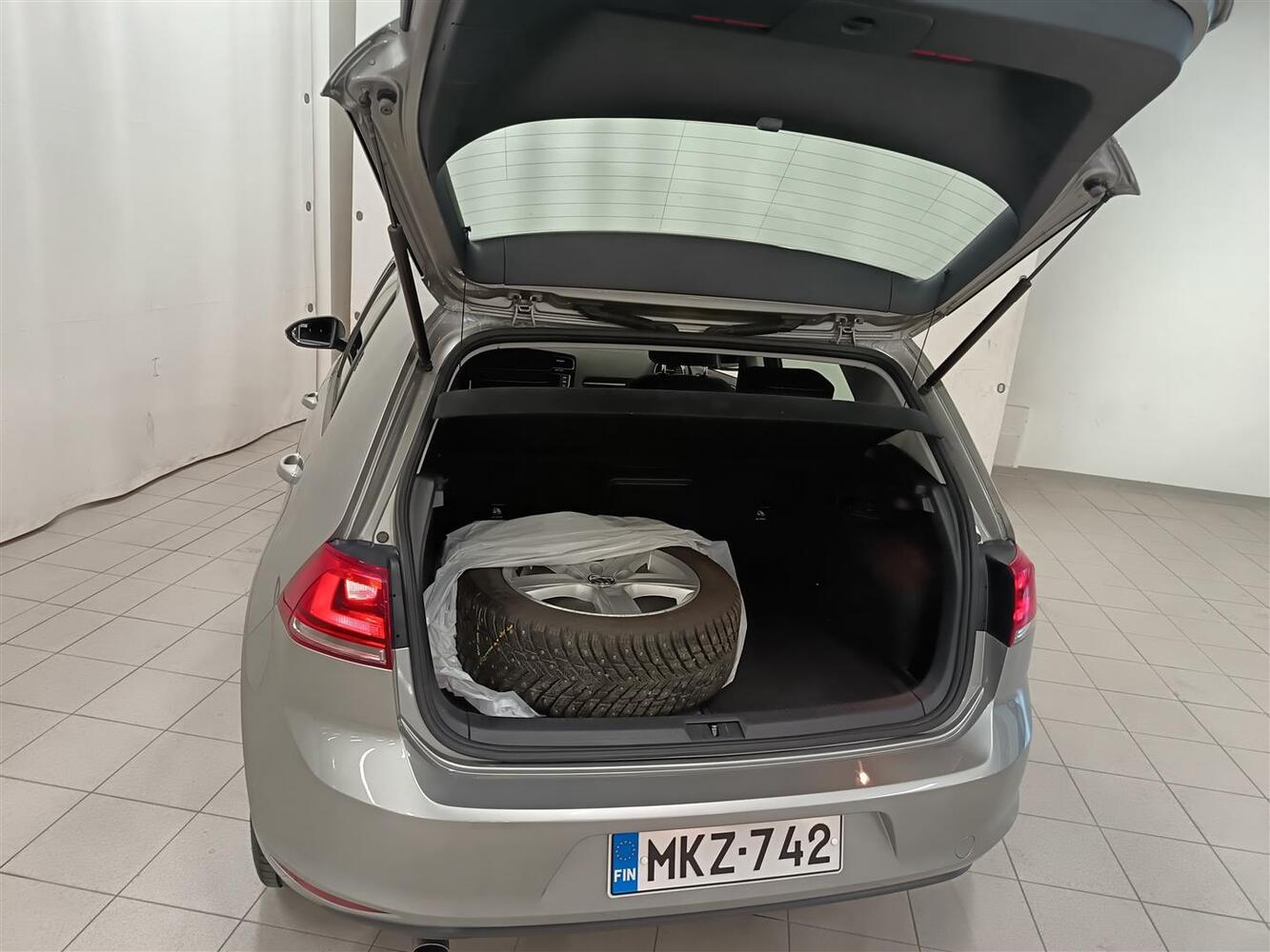 Volkswagen Golf vaihtoauto