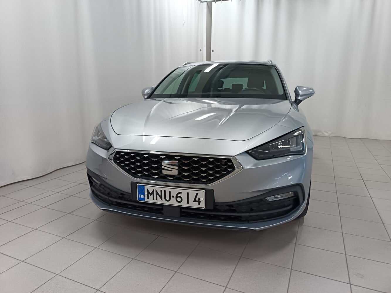 SEAT Leon Sportstourer vaihtoauto
