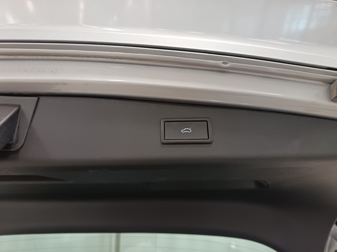 SEAT Leon Sportstourer vaihtoauto