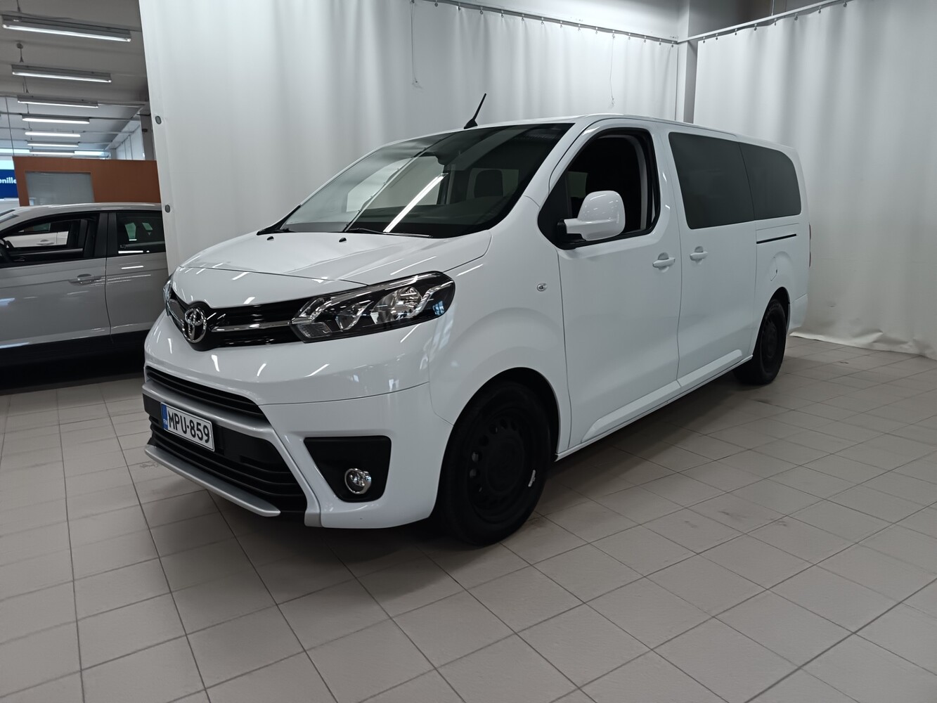 Toyota Proace Verso vaihtoauto