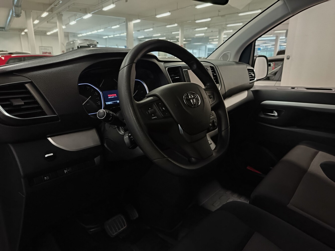 Toyota Proace Verso vaihtoauto