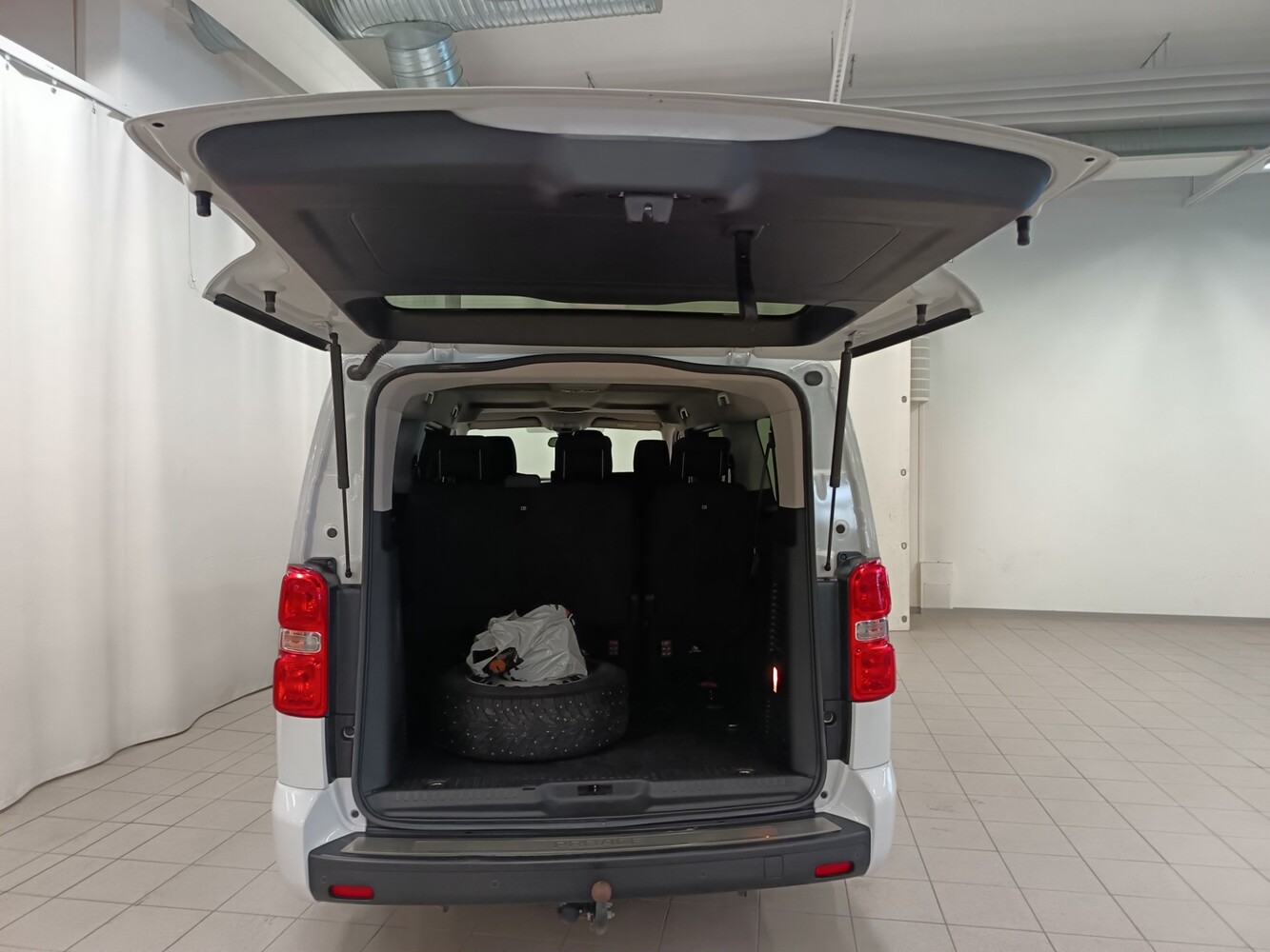 Toyota Proace Verso vaihtoauto