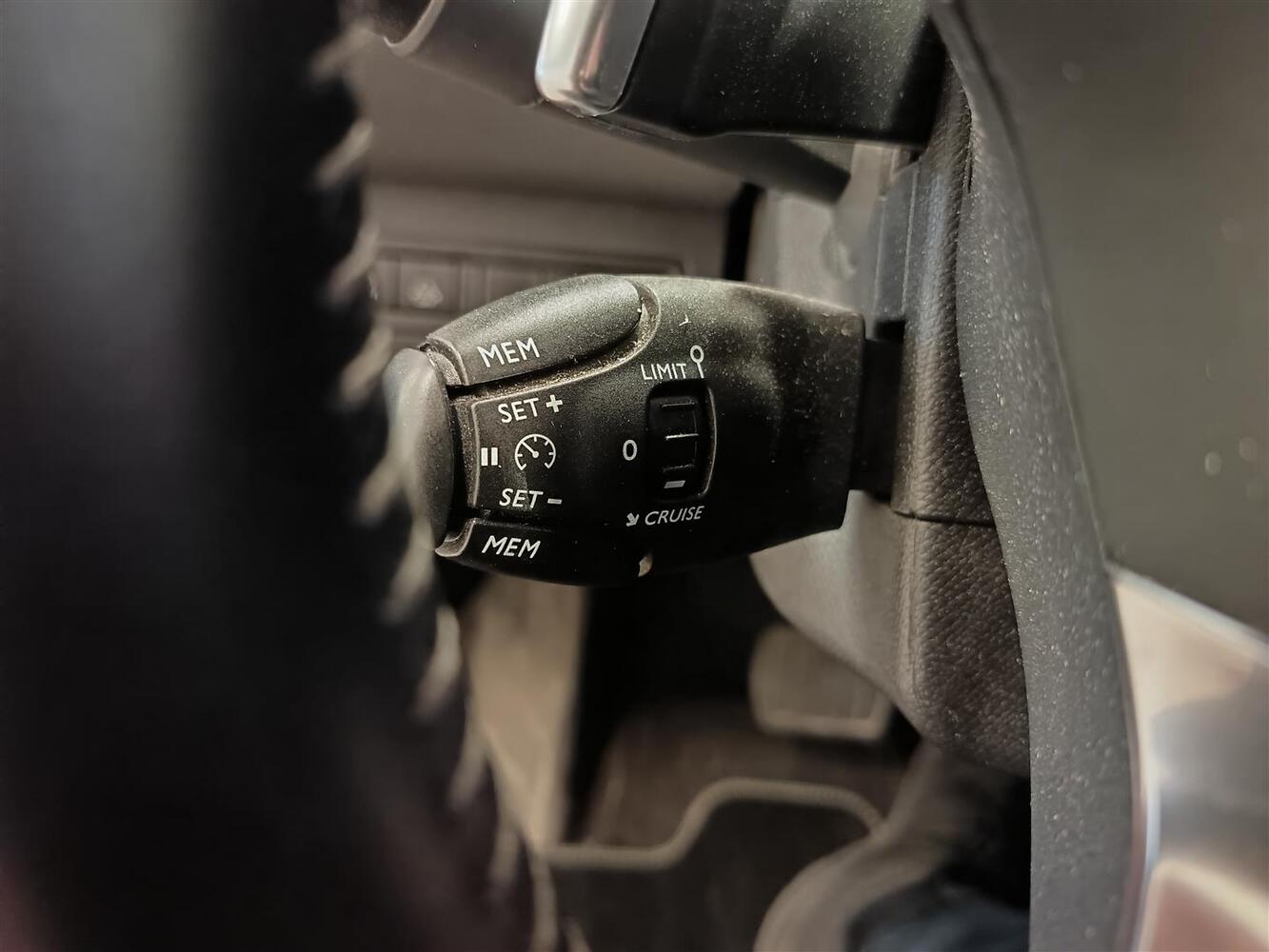 Peugeot 308 vaihtoauto