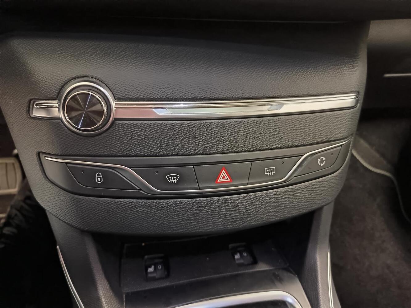 Peugeot 308 vaihtoauto