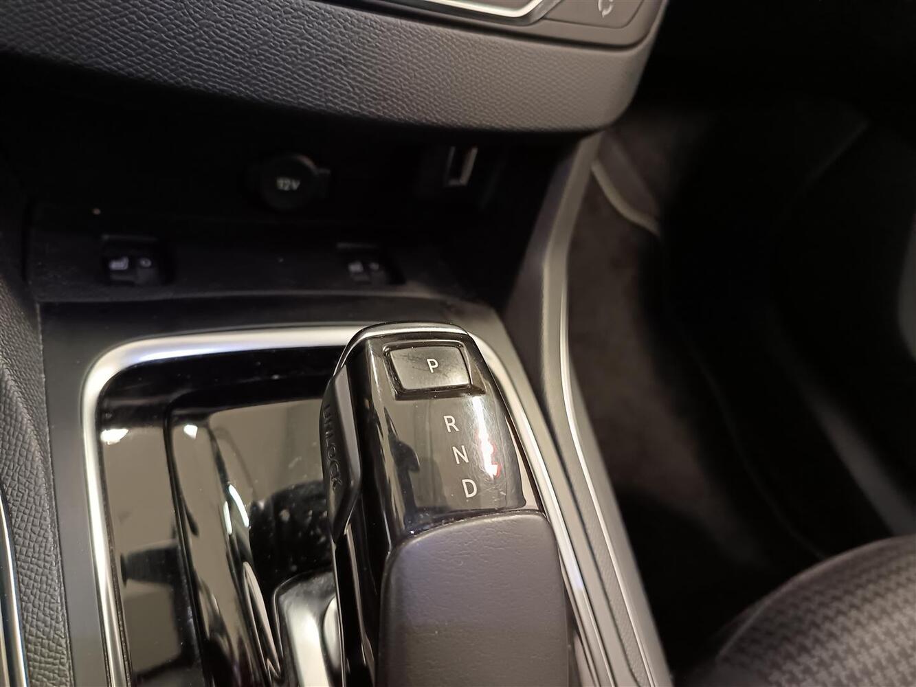 Peugeot 308 vaihtoauto