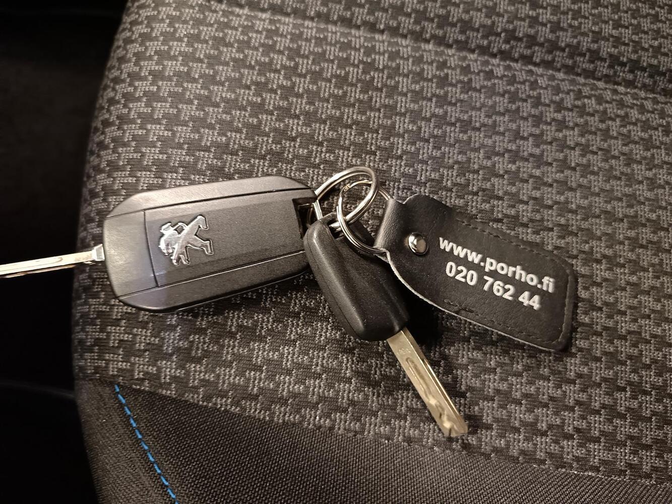 Peugeot 308 vaihtoauto