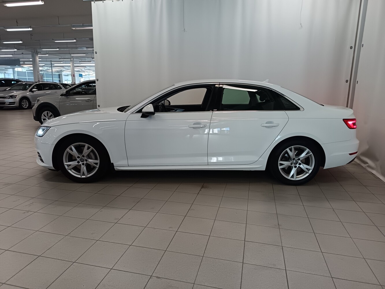 Audi A4 vaihtoauto