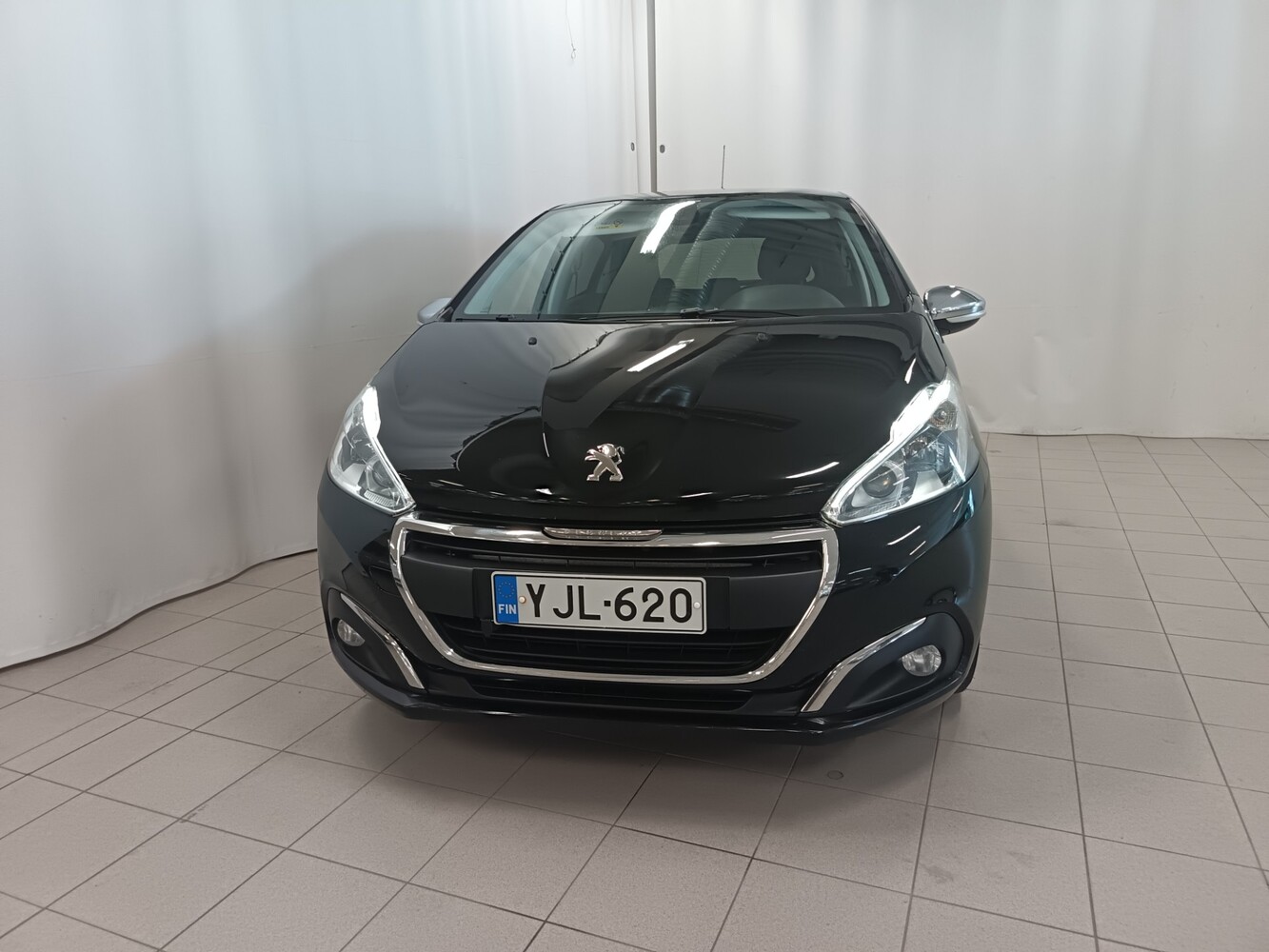 Peugeot 208 vaihtoauto