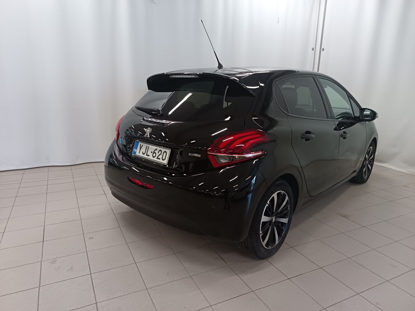 Peugeot 208 vaihtoauto