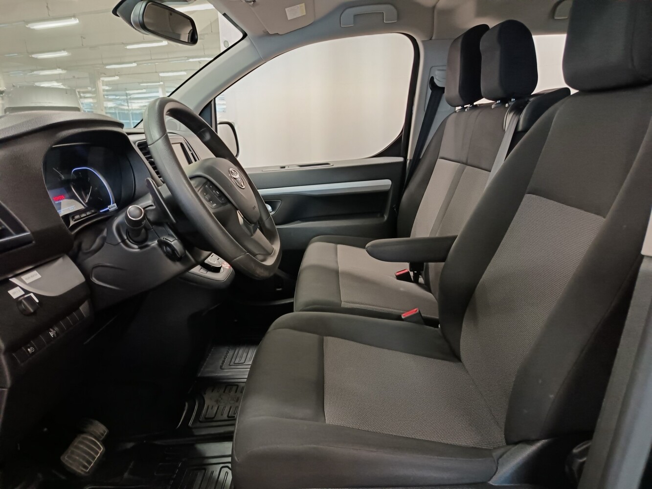 Toyota Proace Verso vaihtoauto