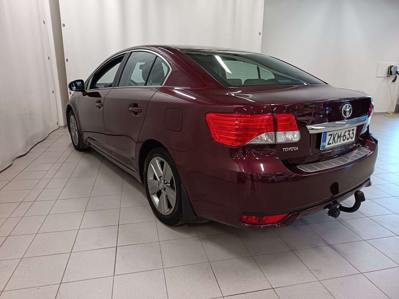 Toyota Avensis vaihtoauto