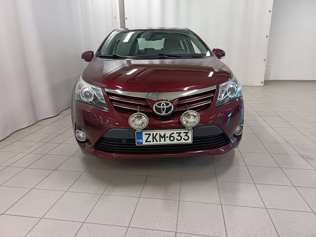 Toyota Avensis vaihtoauto