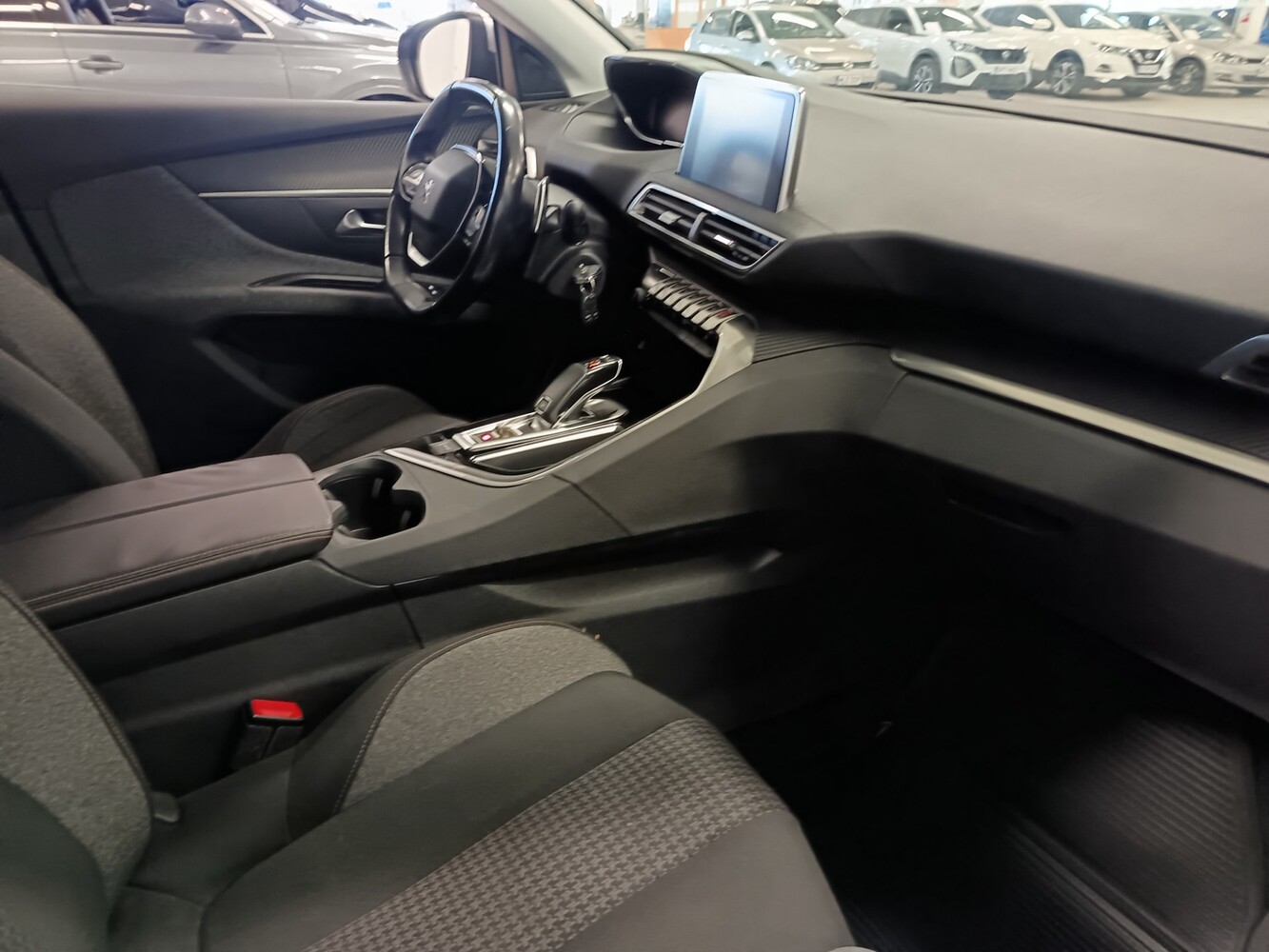 Peugeot 5008 vaihtoauto