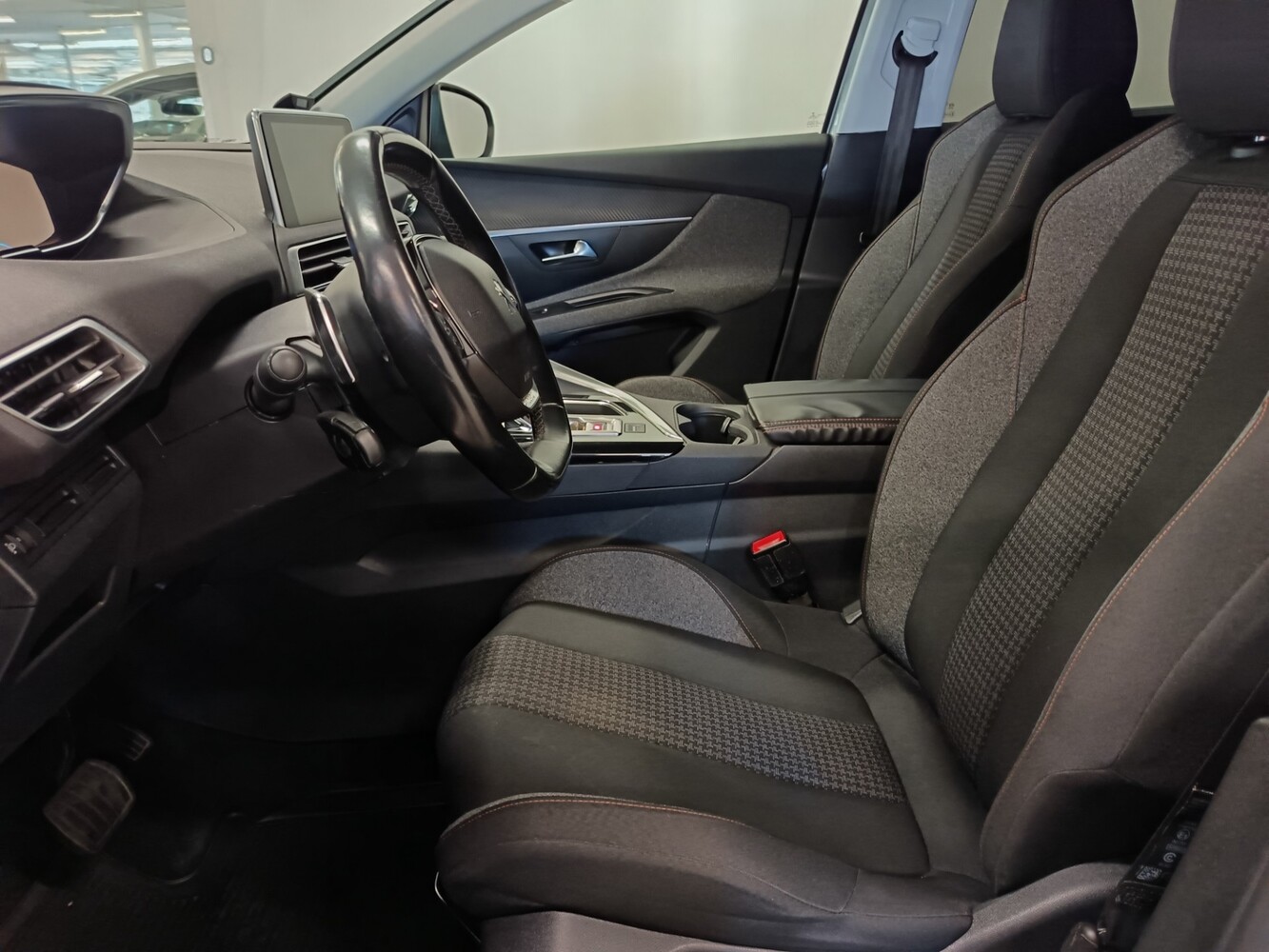 Peugeot 5008 vaihtoauto