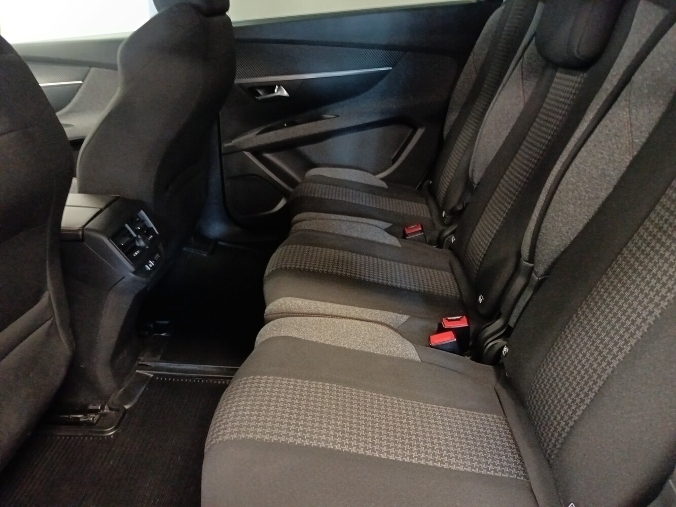 Peugeot 5008 vaihtoauto