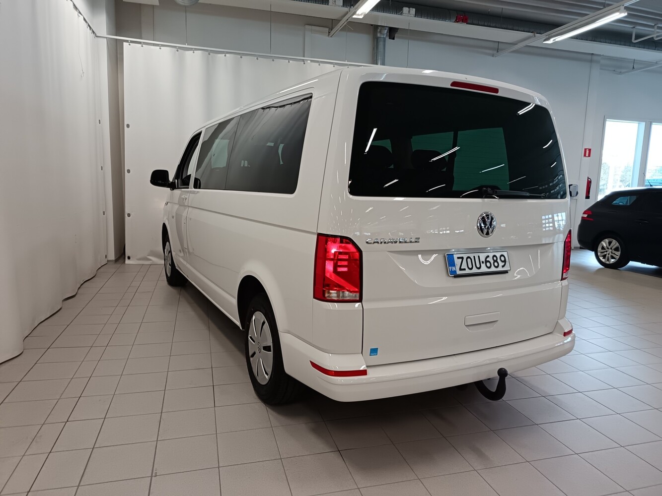 Volkswagen Caravelle vaihtoauto