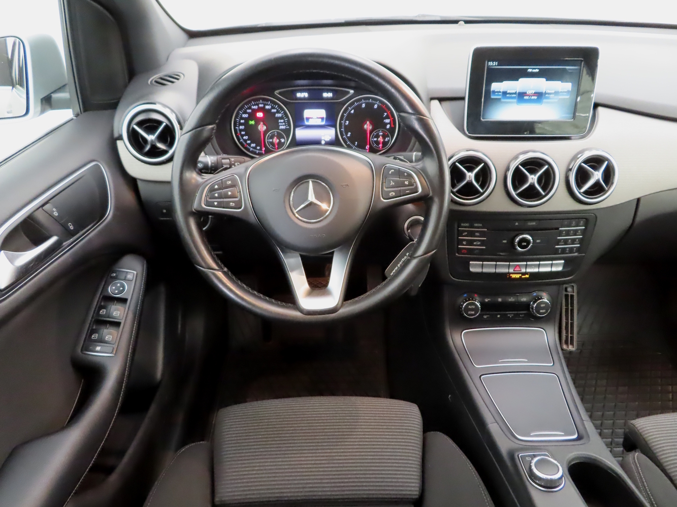 Mercedes-Benz B vaihtoauto