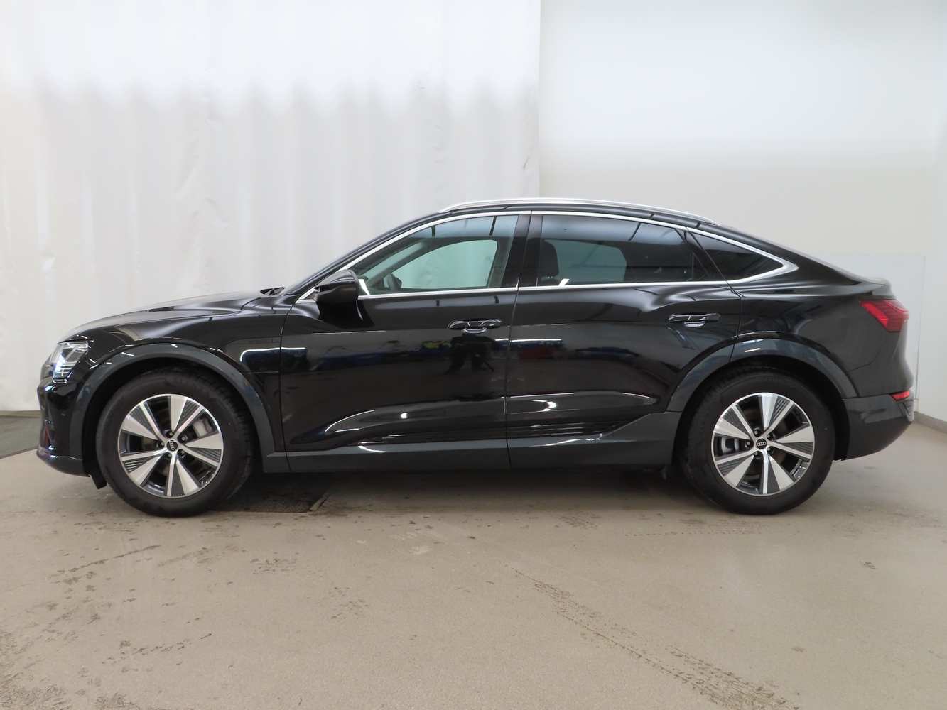 Audi Q8 e-tron vaihtoauto
