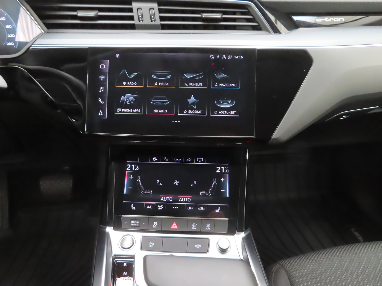 Audi Q8 e-tron vaihtoauto