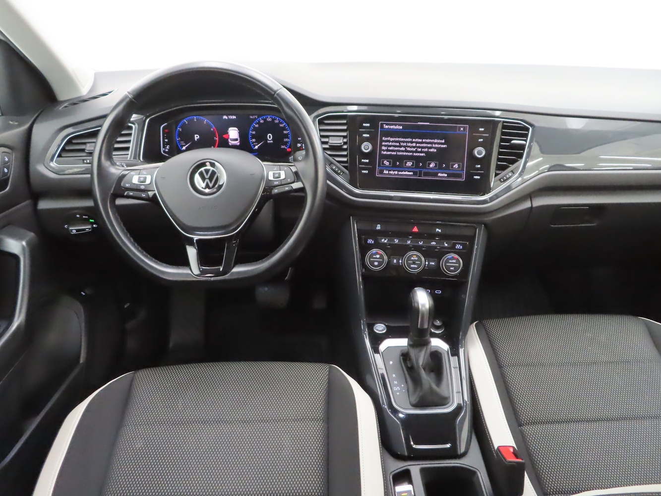 Volkswagen T-Roc vaihtoauto