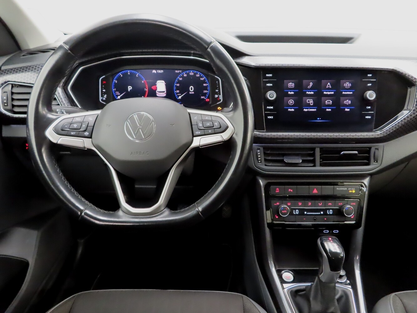 Volkswagen T-Cross vaihtoauto