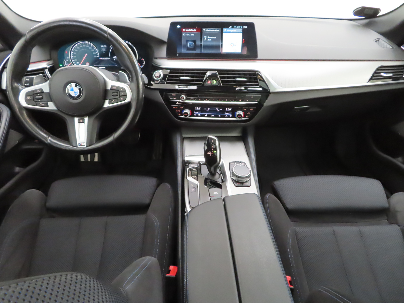 BMW M5 vaihtoauto