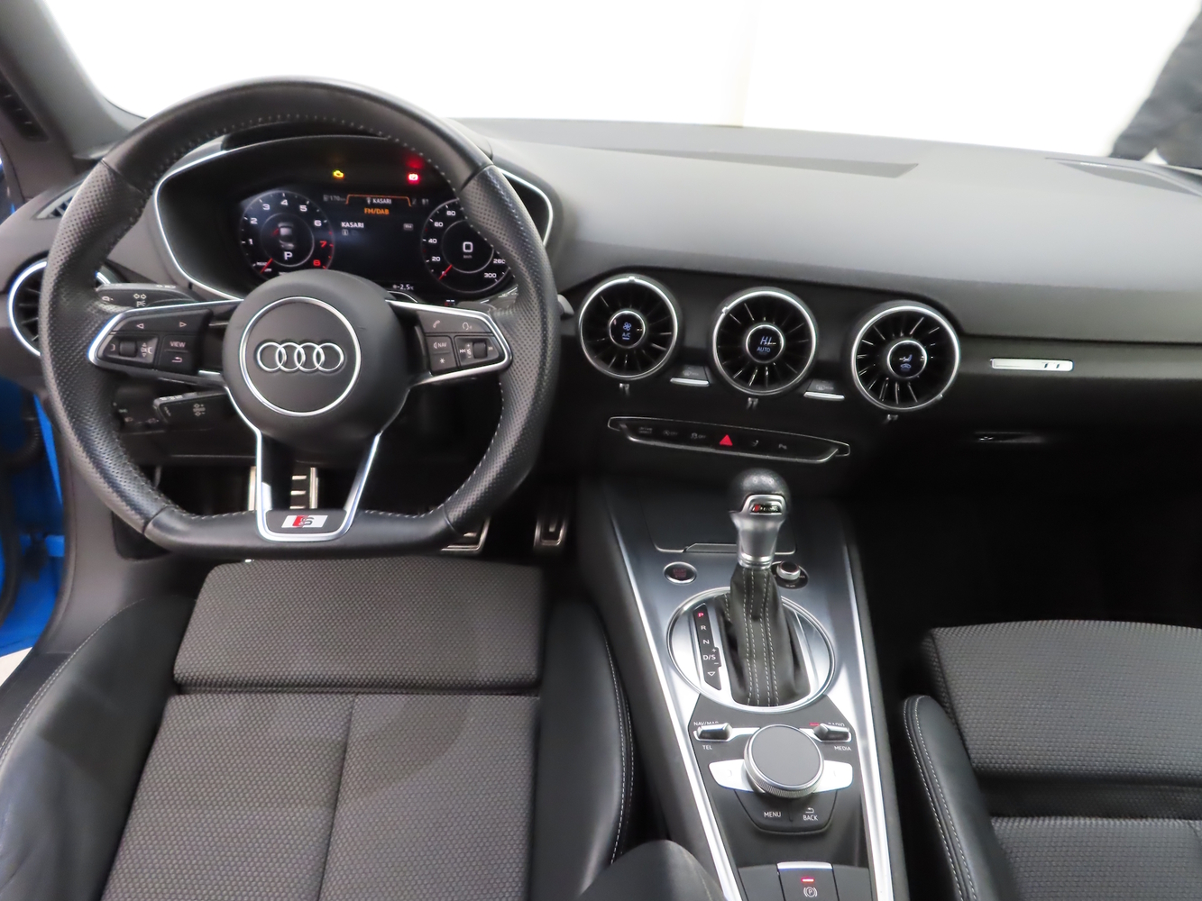 Audi TT vaihtoauto