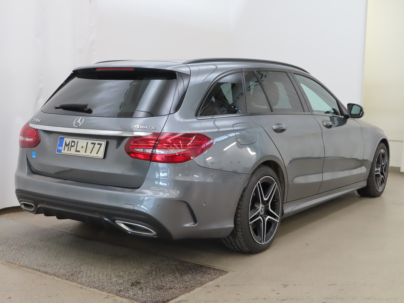 Mercedes-Benz C vaihtoauto