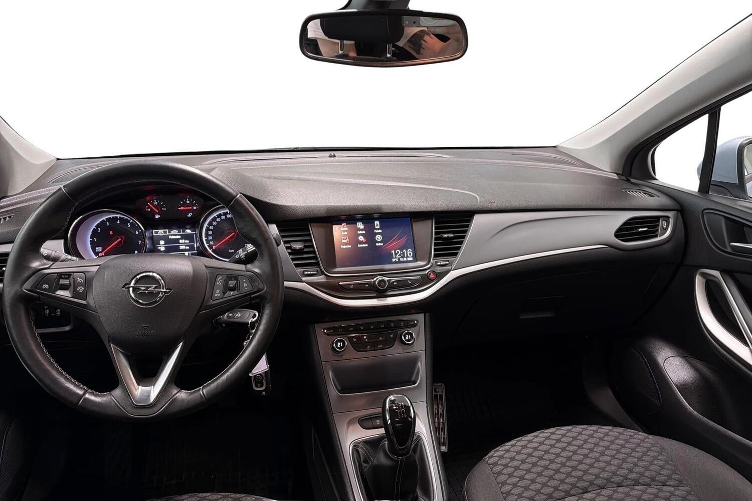 Opel Astra vaihtoauto