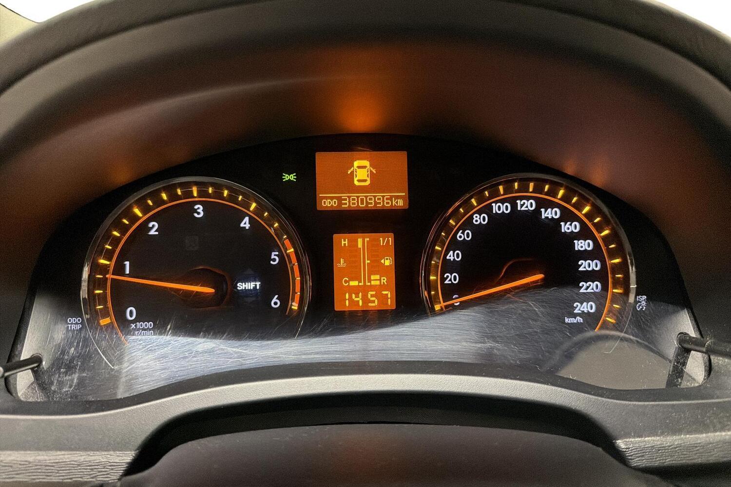Toyota Avensis vaihtoauto