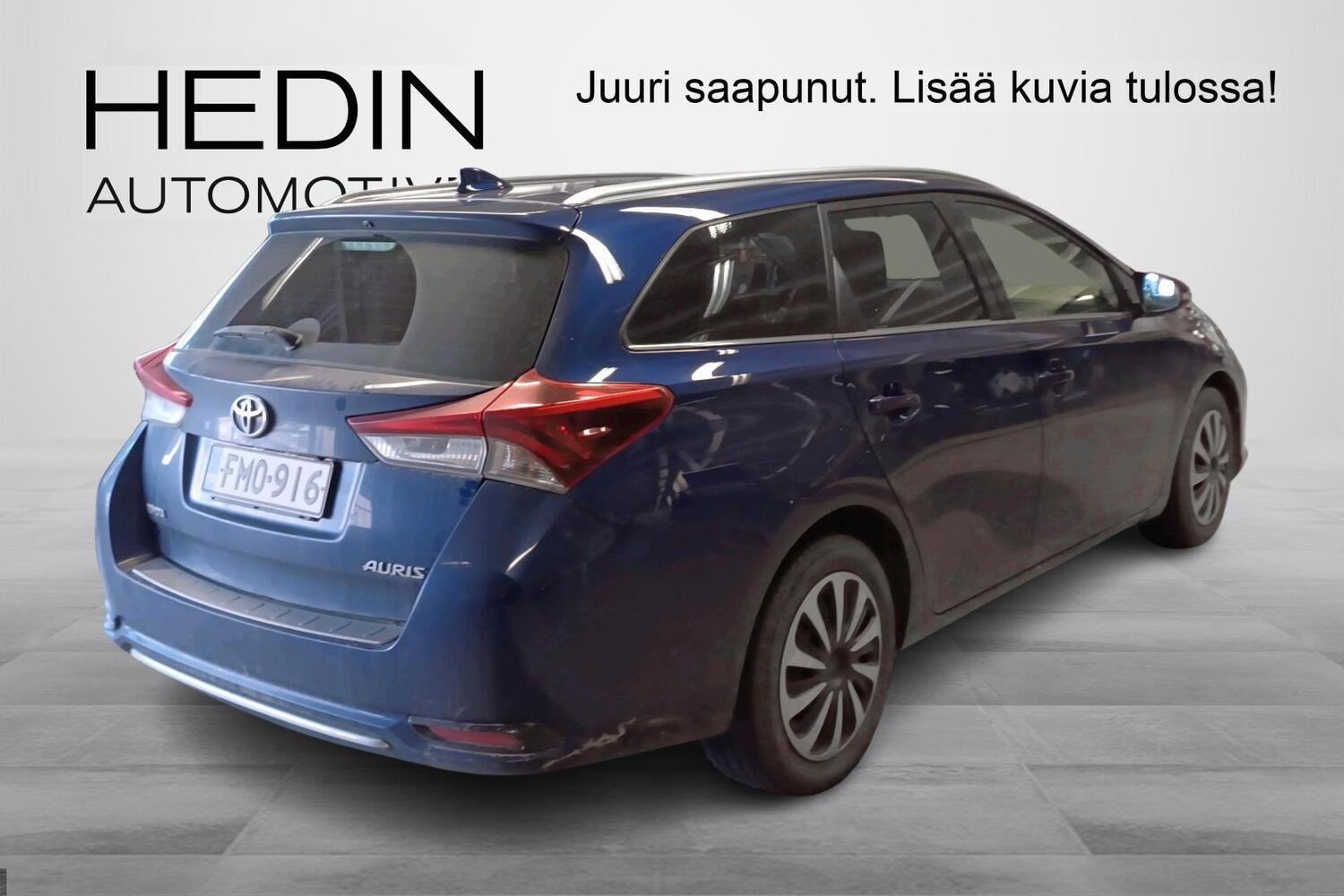 Toyota Auris vaihtoauto