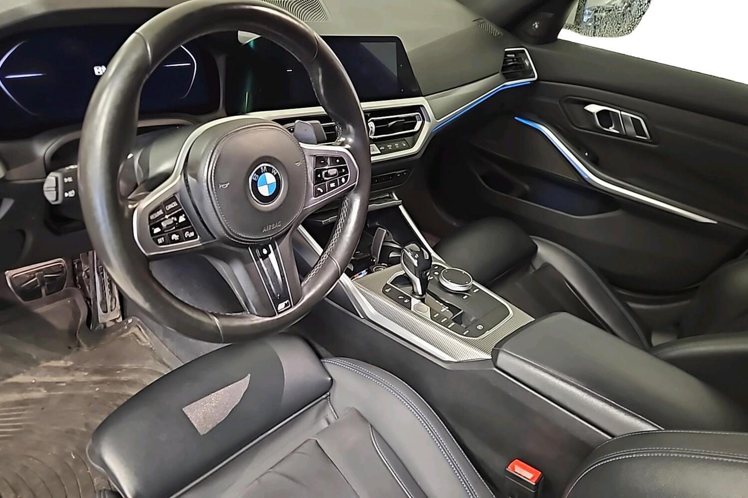 BMW 330 vaihtoauto