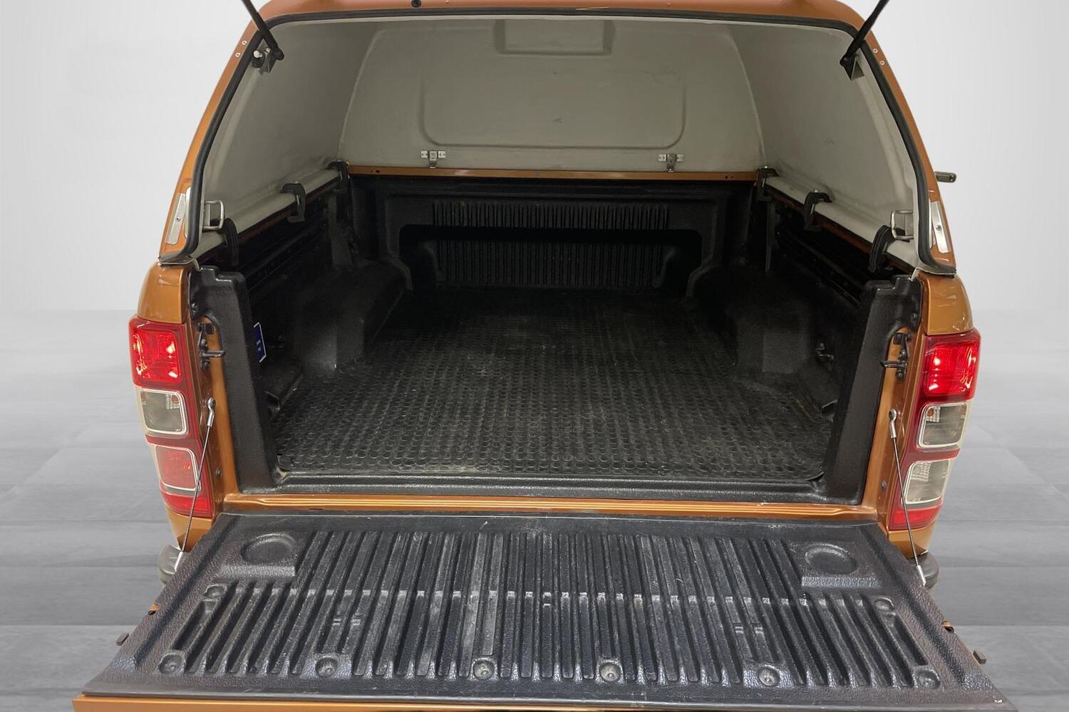 Ford Ranger vaihtoauto