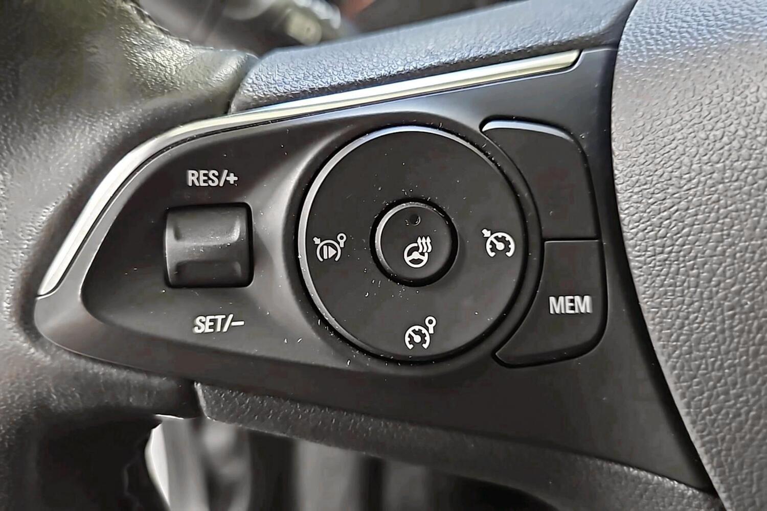 Opel Crossland vaihtoauto