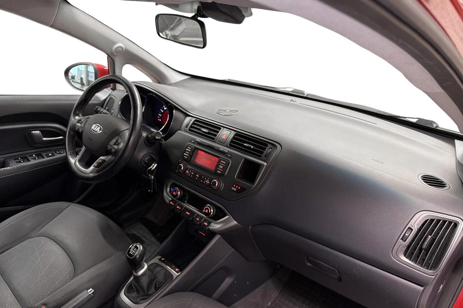 Kia Rio vaihtoauto