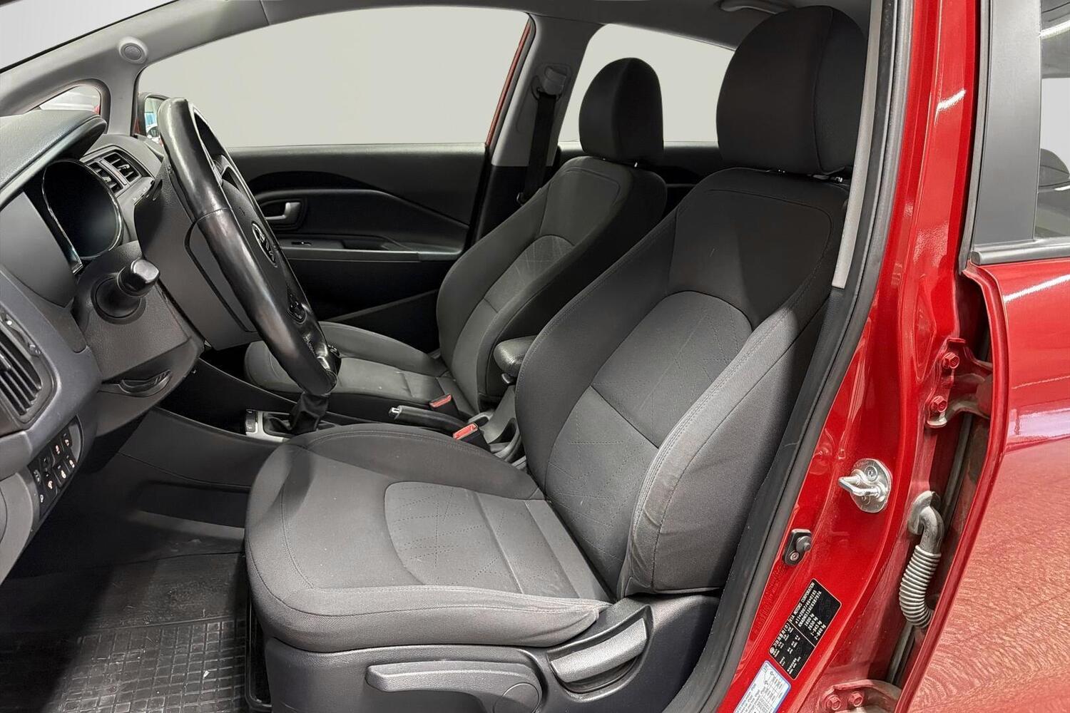 Kia Rio vaihtoauto