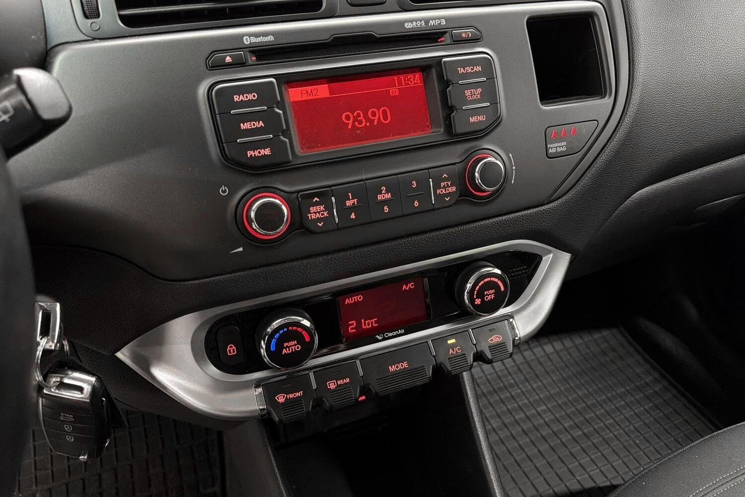 Kia Rio vaihtoauto