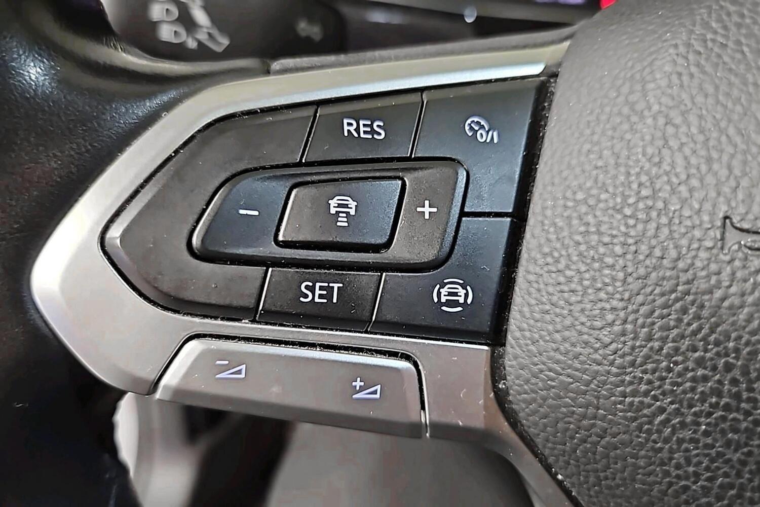 Volkswagen T-Cross vaihtoauto