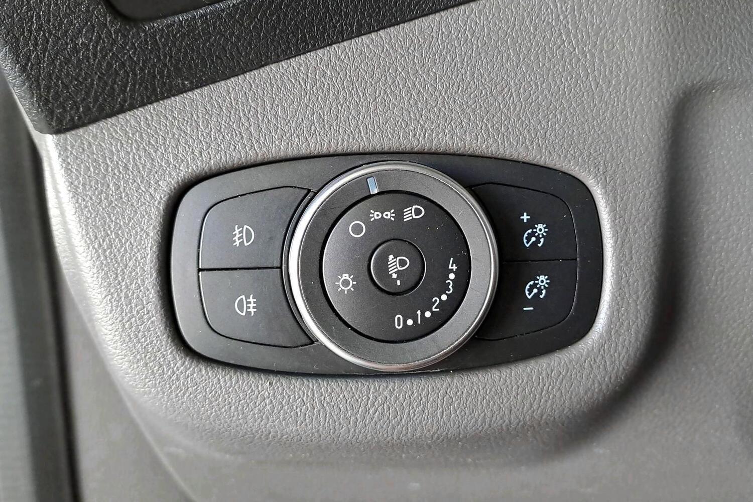 Ford Transit Connect vaihtoauto