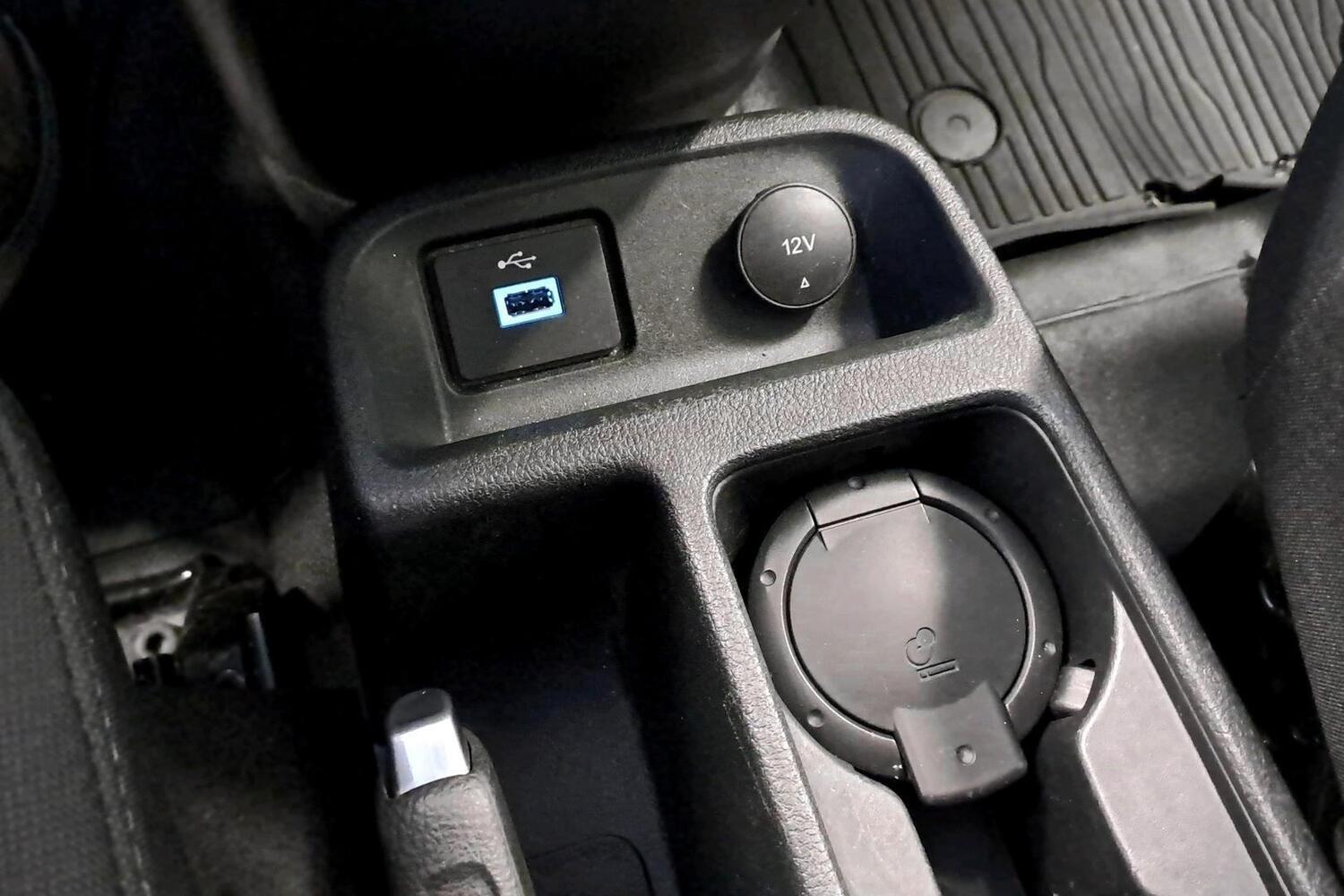 Ford Transit Connect vaihtoauto