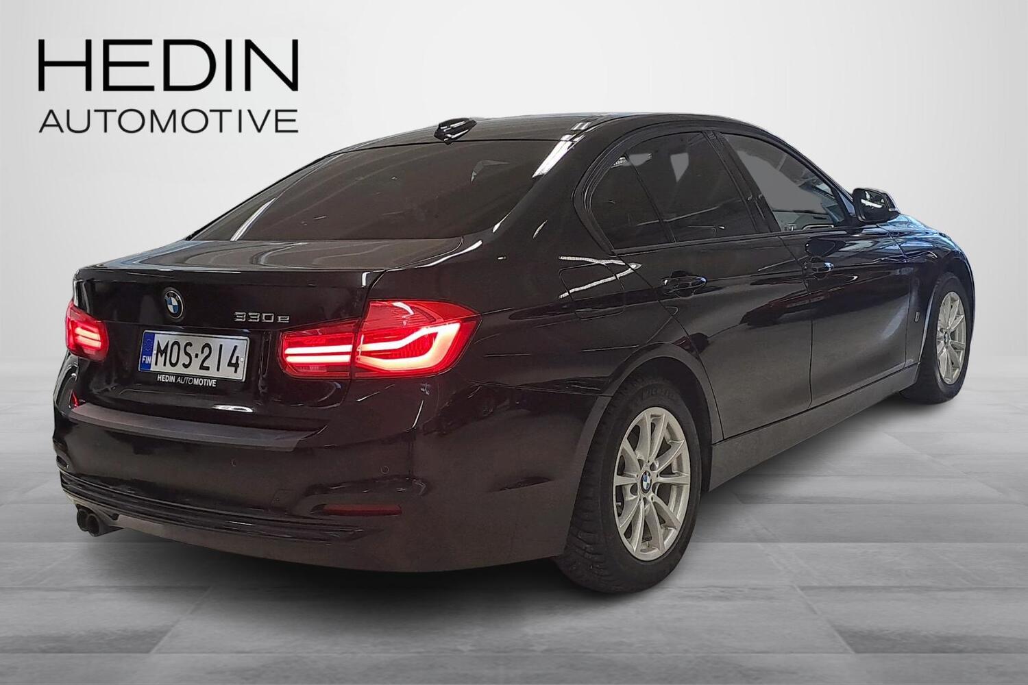 BMW 330 vaihtoauto